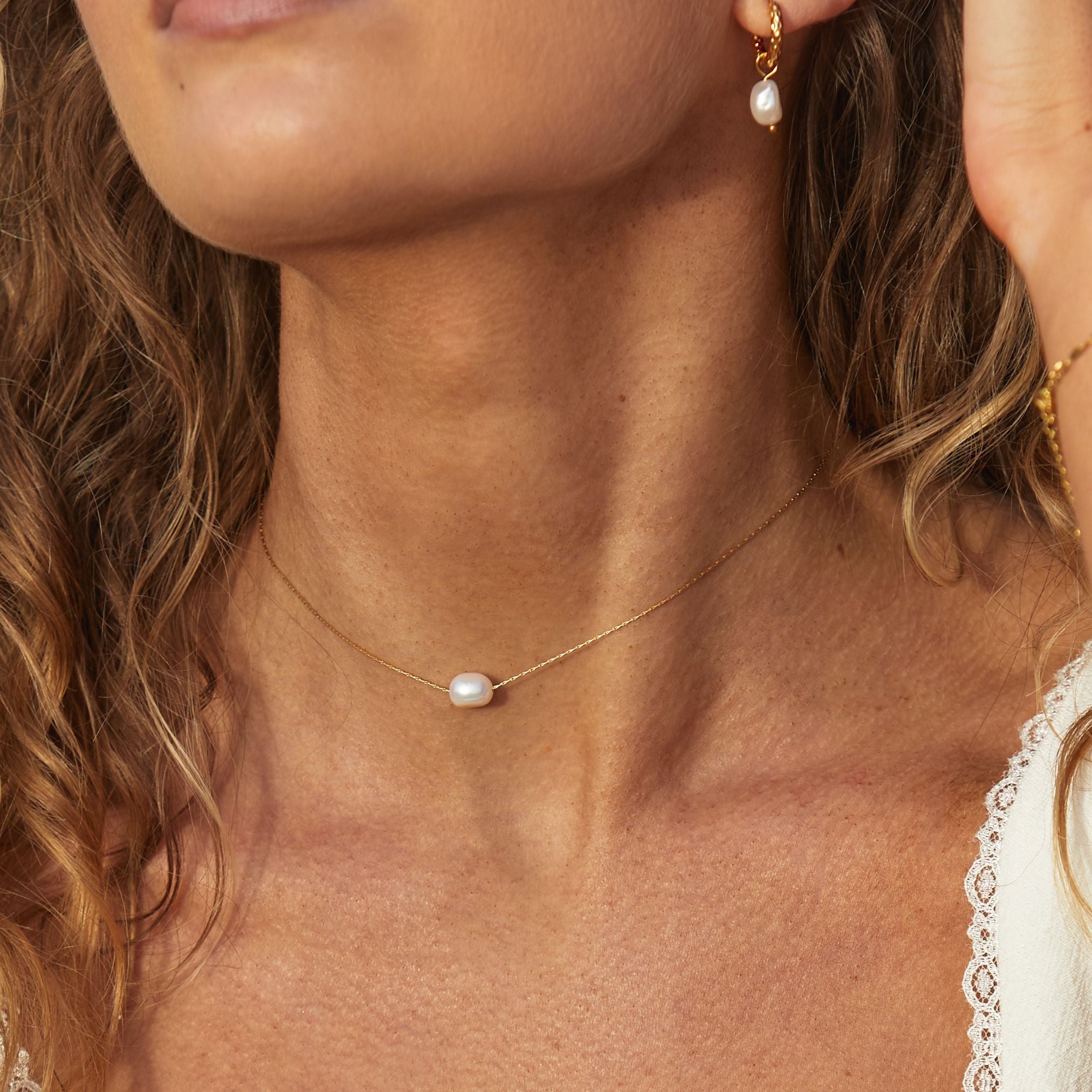 baroque_pearl-choker.jpg